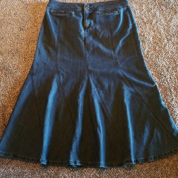 Jean skirt - Picture 2 of 2